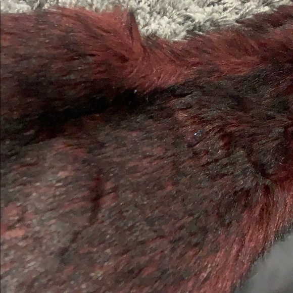 Adorable Faux fur vest - Picture 5 of 5